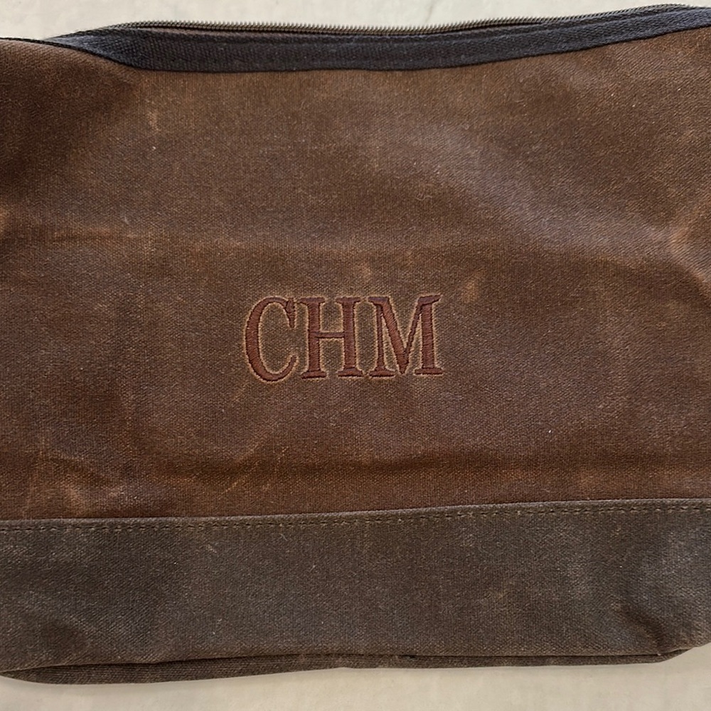 Men’s brown waxed Dopp kit-brand new!!